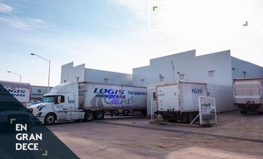 Bodega en Renta de 1400 m2 en Parque Industrial Quazar