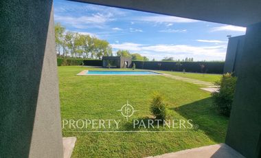 Gran casa en exclusivo condominio