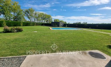 Gran casa en exclusivo condominio