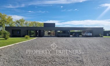 Gran casa en exclusivo condominio