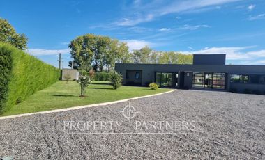 Gran casa en exclusivo condominio