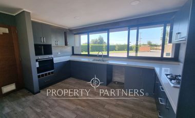 Gran casa en exclusivo condominio