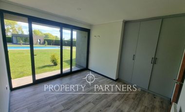 Gran casa en exclusivo condominio