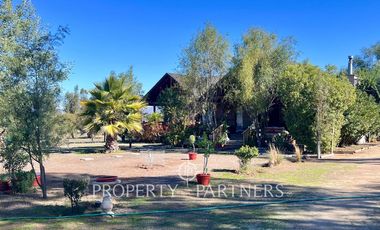 Hermosa Casa de Campo en arriendo anual amoblada en La Foresta - Catapilco