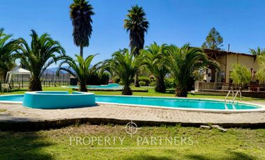 Hermosa Casa de Campo en arriendo anual amoblada en La Foresta - Catapilco