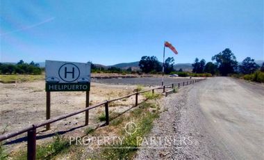 Hermosa Casa de Campo en arriendo anual amoblada en La Foresta - Catapilco