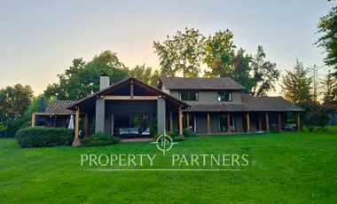 Espectacular casa cercana al colegio Inglés