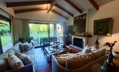 Espectacular casa cercana al colegio Inglés