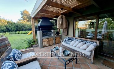 Espectacular casa cercana al colegio Inglés