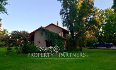 Espectacular casa cercana al colegio Inglés