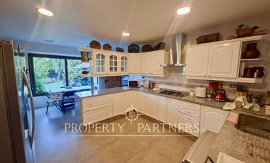 Espectacular casa cercana al colegio Inglés