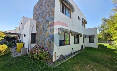 VENTA CASA CONDOMINIO PORTAL CHAMISERO