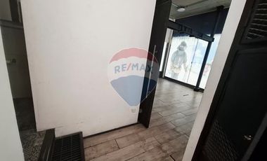 Local Comercial En Sector Cantagallo - Las Condes