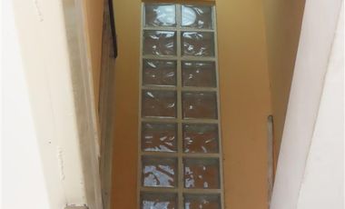 Local Comercial en Arriendo en Avda. Condell casi esquina con Chacabuco.