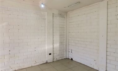 Local Comercial en Arriendo en Avda. Condell casi esquina con Chacabuco.