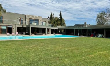 Magnífica casa en Las Brisas de Chicureo!