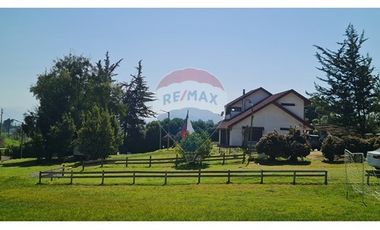 Casa en Parcela con piscina Melipilla