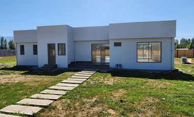 VENTA DE PARCELA CON CASA EN COINCO
