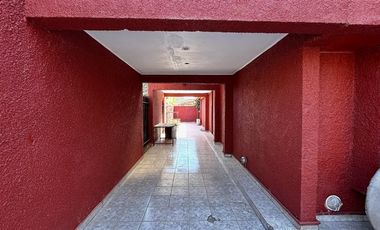 Casa en Venta en Av La Florida con Santa Julia