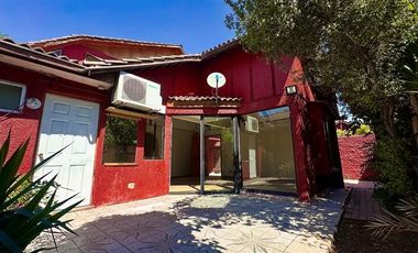 Casa en Venta en Av La Florida con Santa Julia