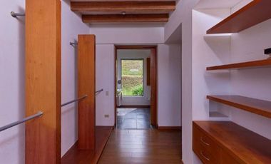 ALQUILO CASA CAMPESTRE DE ARQUITECTURA CONTEMPORÁNEA EN LA CALERA