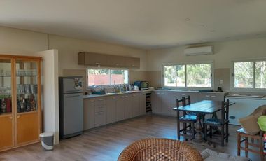 5.000 m2 sobre Rio Lujan. Zonificación E, apto múltiples usos. Venta o alquiler anual o temporal.