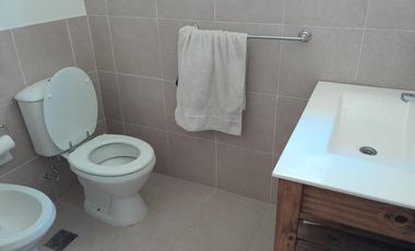 5.000 m2 sobre Rio Lujan. Zonificación E, apto múltiples usos. Venta o alquiler anual o temporal.