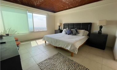 Casa Seminueva Moderna en RENTA Amueblada al Norte de Cvc