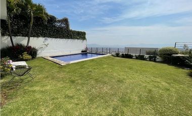 Casa Seminueva Moderna en RENTA Amueblada al Norte de Cvc