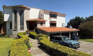 Casa en Venta, Hacienda Valle Escondido, 4 Recámaras