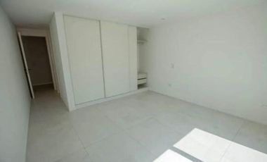 Casa en venta en Costa Esmeralda. Barrio Marítimo II. Frente al mar. 5 Dormitorios. Pileta