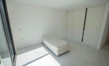 Casa en venta en Costa Esmeralda. Barrio Marítimo II. Frente al mar. 5 Dormitorios. Pileta