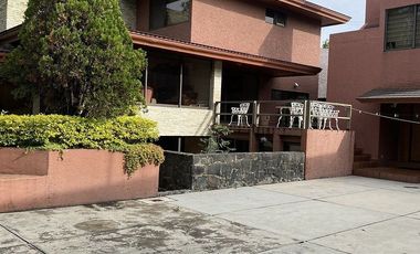 Casa en venta en Pedregal de San Francisco.
