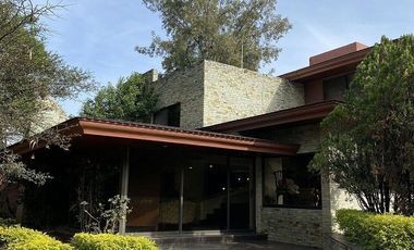 Casa en venta en Pedregal de San Francisco.