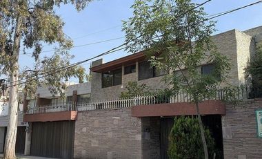 Casa en venta en Pedregal de San Francisco.