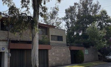 Casa en venta en Pedregal de San Francisco.