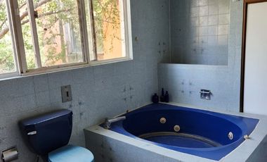 Terreno con casa en venta en Ajijic con frente al Lago de Chapala