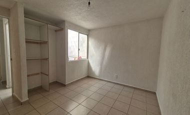 CASA EN RENTA DE UN PISO ZINACANTEPEC
