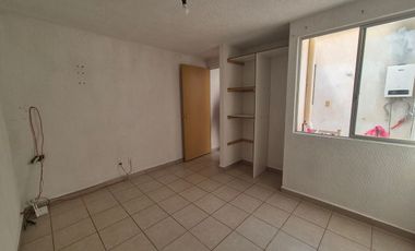 CASA EN RENTA DE UN PISO ZINACANTEPEC