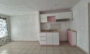 CASA EN RENTA DE UN PISO ZINACANTEPEC
