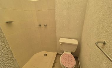 CASA EN RENTA DE UN PISO ZINACANTEPEC