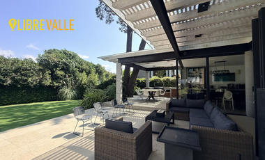 CASA EN VENTA EN AVADARO VALLE DE BRAVO - CASA EUGENIA