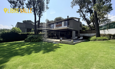 CASA EN VENTA EN AVADARO VALLE DE BRAVO - CASA EUGENIA