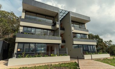 Arriendo apartamento amoblado en el Alto de las Palmas