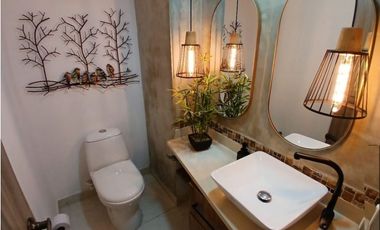 CASA EN SECTOR EL ATRAVESADO - ENVIGADO