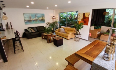 CASA EN SECTOR EL ATRAVESADO - ENVIGADO