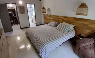 CASA EN SECTOR EL ATRAVESADO - ENVIGADO