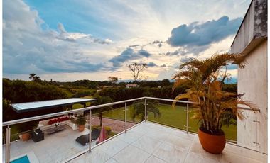 Hermosa Casa Campestre en Cerritos