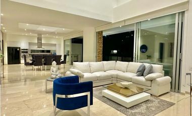 CASA SECTOR ALTO DE LAS PALMAS - POBLADO