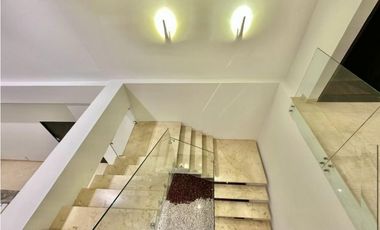 CASA SECTOR ALTO DE LAS PALMAS - POBLADO